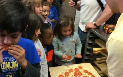 Seeing how pizza is made